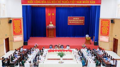 Quang cảnh buổi làm việc
