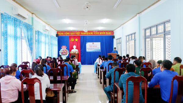 Công bố các Quyết định thành lập các tổ chức cơ sở Đoàn trực thuộc Đoàn xã Ia Tơi
