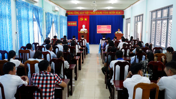 Lễ bế giảng lớp bồi dưỡng lý luận chính trị dành cho đảng viên mới năm 2026