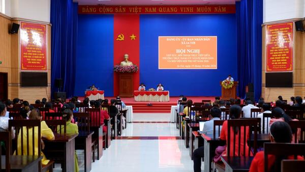 Hội nghị tiếp xúc, đối thoại trực tiếp giữa Thường trực Đảng ủy xã với Nhân dân và hội viên Hội Liên hiệp Phụ nữ năm 2026